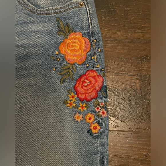 Driftwood Jackie high rise jeans - Picture 3 of 9